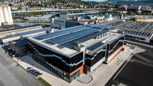 Loe Betongelementer - importanlegg for biler Harald A. Møller i Drammen