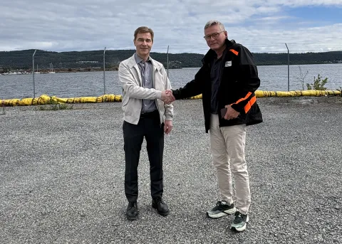 Loe Betongelementer - signert kontrakt Drammen Helsepark