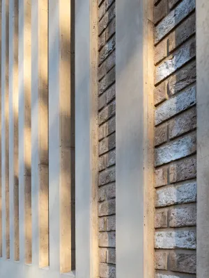 Loe Betongelementer - Prefabrikkert fasade Drammen tinghus